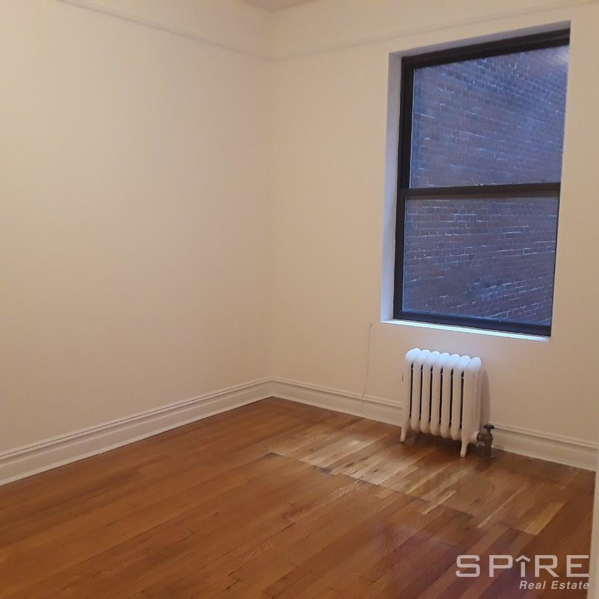 Foto del edificio - 114 W 16th St