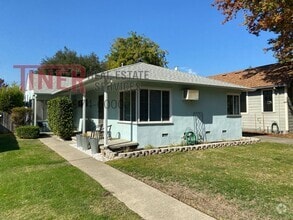 Building Photo - 210 43rd St