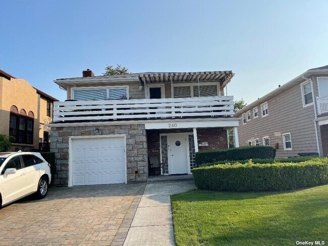 Foto del edificio - 260 E Beech St