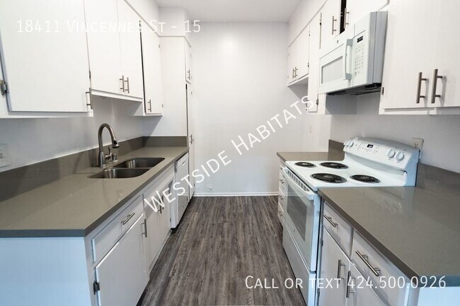Foto del edificio - 18411 Vincennes - Gorgeous, fully renovate...