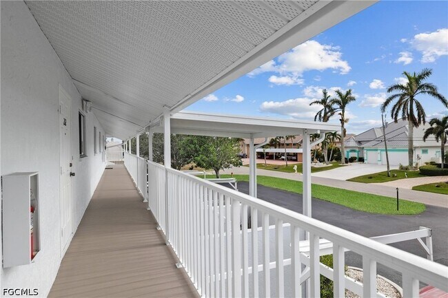 Foto del edificio - 1203 SW 48th Terrace
