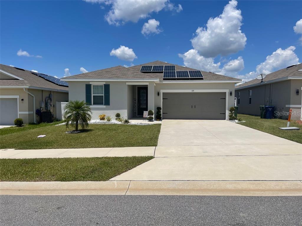 Foto principal - 319 Lake Smart Cir