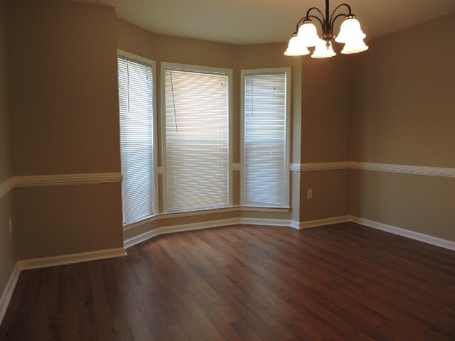 Foto del edificio - 8117 S Regis Pl