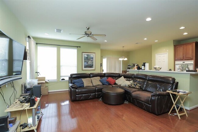 Foto del edificio - 16046 Sweetwater Fields Ln