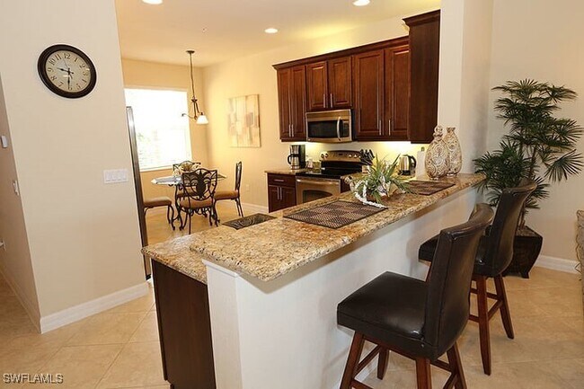Foto del edificio - 6525 Monterey Point