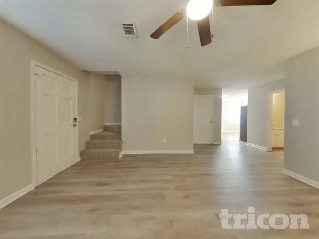 Building Photo - 3195 Warrenton Ct