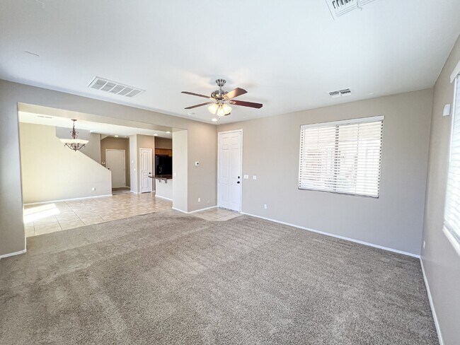 Foto del edificio - 7016 S 7th Ln