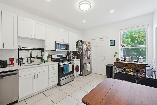 Foto del edificio - 298 Brookline St