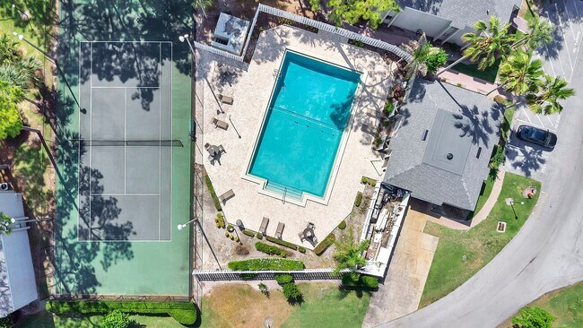 Foto del edificio - 163 Springwood Cir