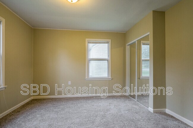 Foto del edificio - 1331 W 30th St S