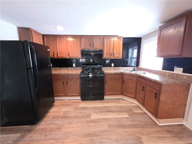 Foto del edificio - 6360 Ontario Center Rd