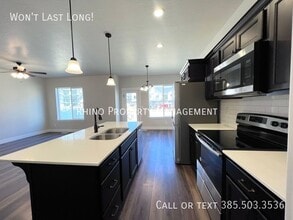 Building Photo - 3718 Big Horn Dr