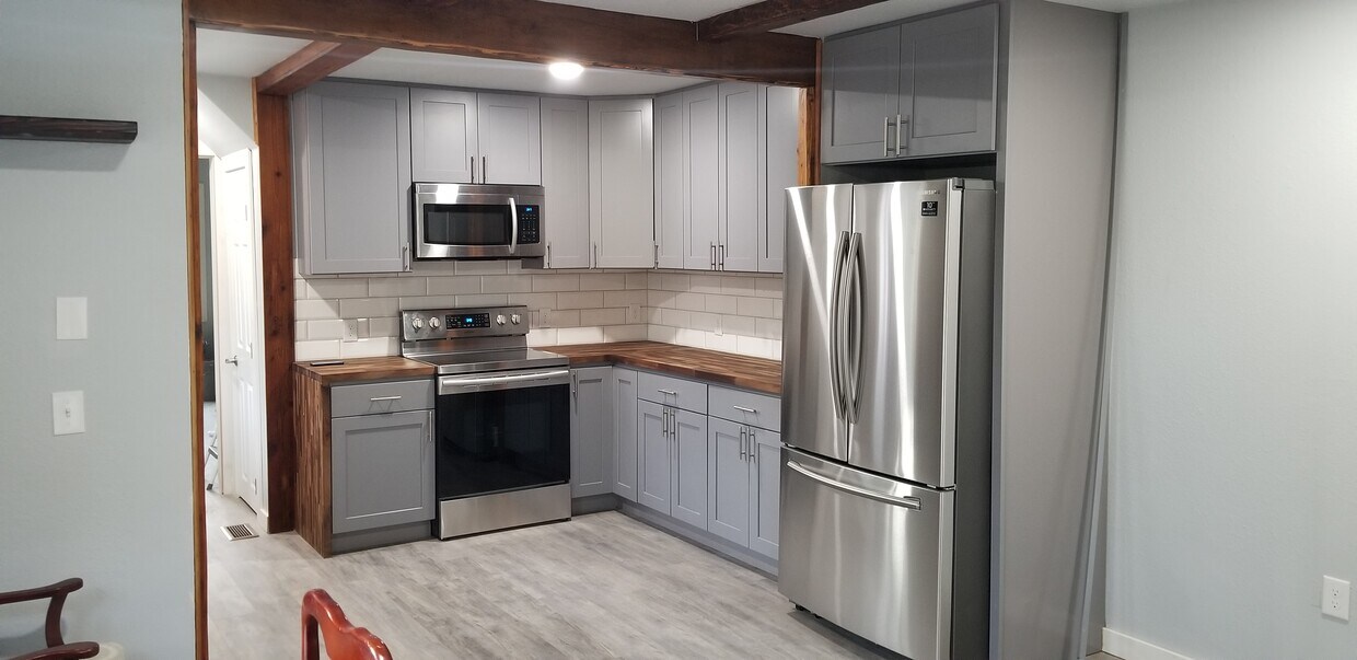 Foto del edificio - 2409 Grandview Dr W