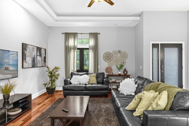 Foto del edificio - 14525 Damai Ln