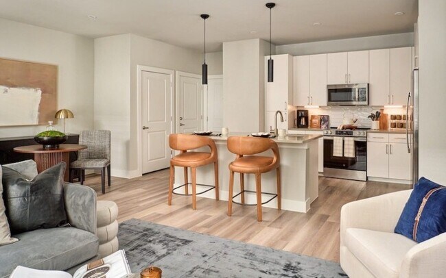 Foto del edificio - 16717 Westpark Dr