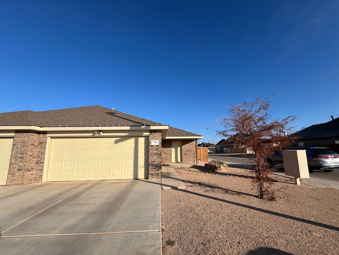 Foto del edificio - 5702 120th St