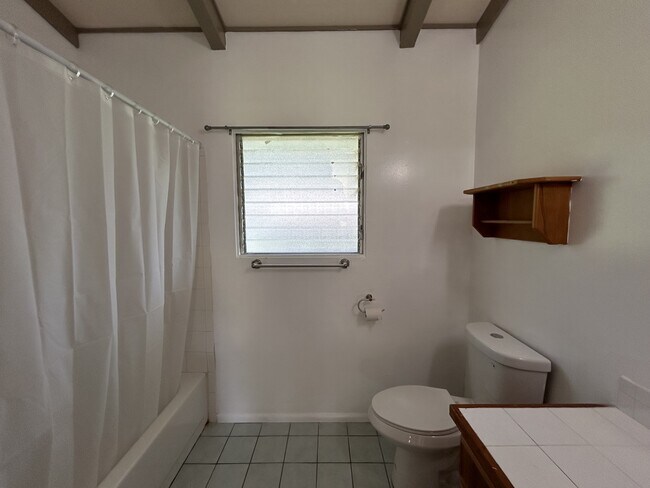 Building Photo - 16-2067-2067 Uilani Dr