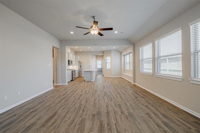 Building Photo - 7031 Winterberry Gln Ln