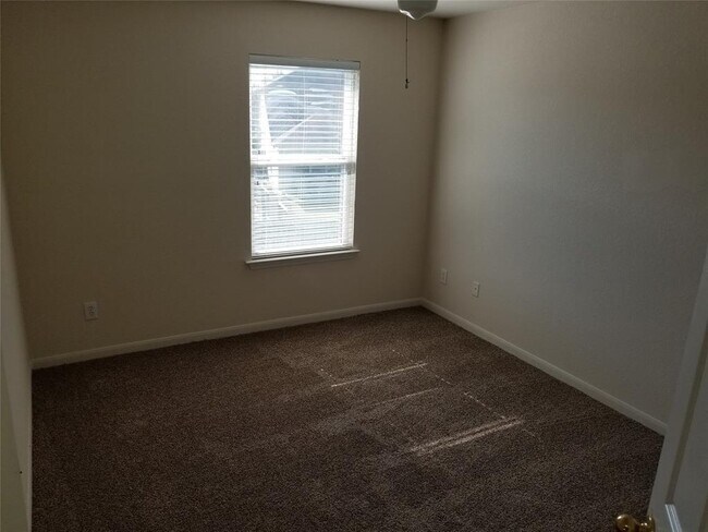 Foto del edificio - 4746 Chisholm Hol