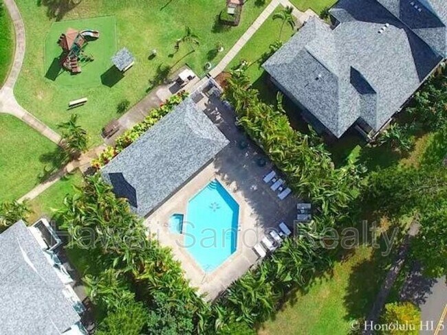 Foto del edificio - 95-524-524 Wikao St