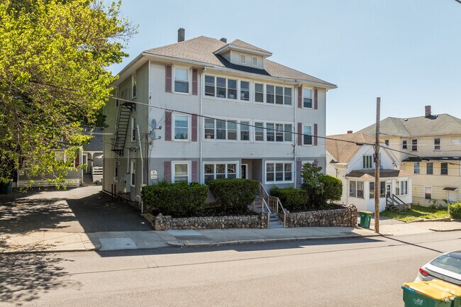 Building Photo - 47-59 Wood Ave