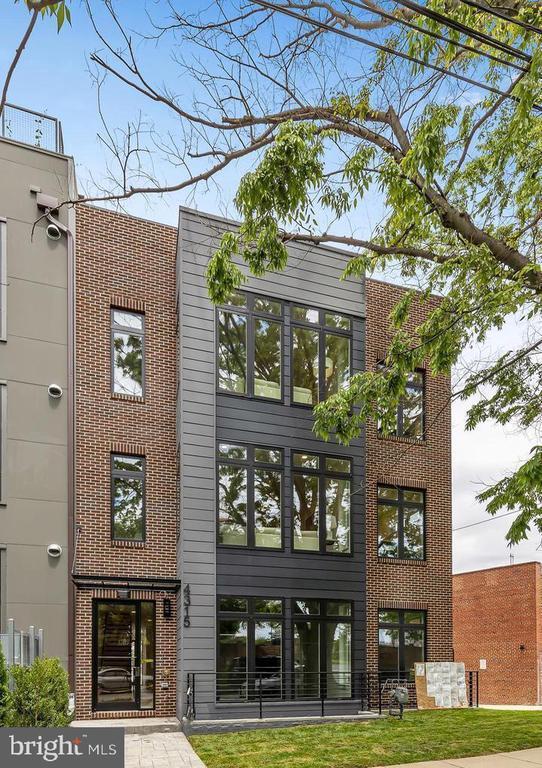 Foto del edificio - 4315 Harrison St NW