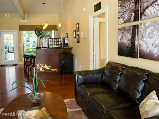 Foto del edificio - 1420 N Hairston Rd
