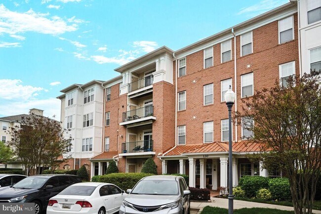 Foto del edificio - 130 Chevy Chase St