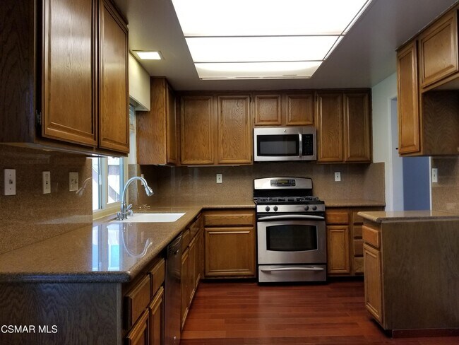 Building Photo - 2481 Moraga Ct