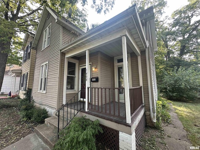Building Photo - 1408 NE Monroe St