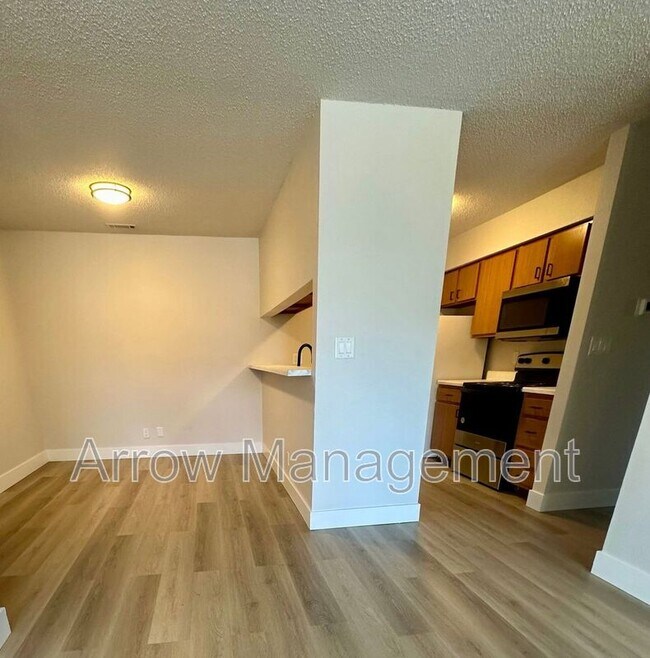 Foto del edificio - 2344 N 44th St