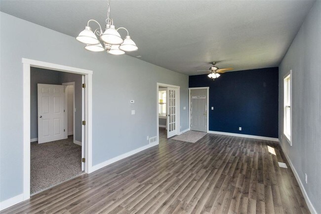 Foto del edificio - 916 6th St SW