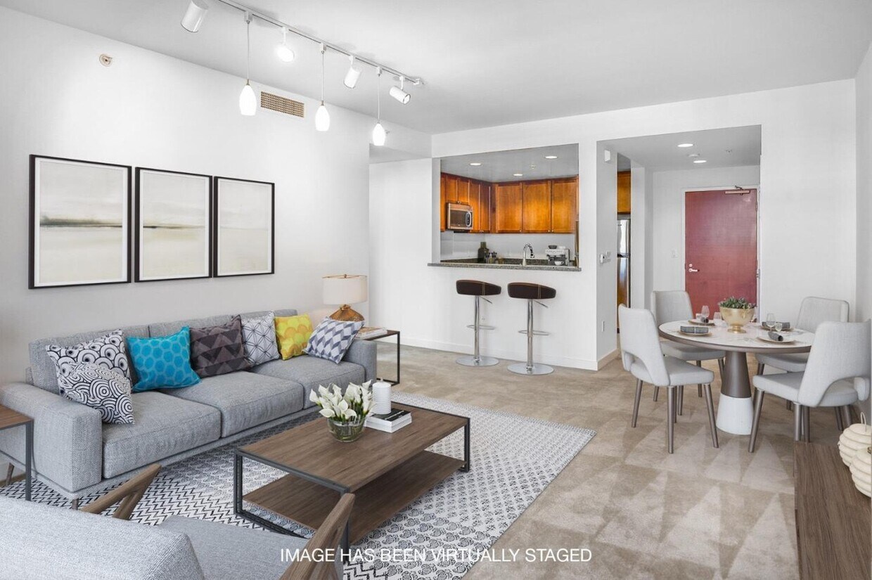 Foto principal - 175 W Saint James St