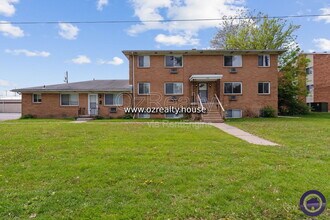 Building Photo - 1733 Christian Ave