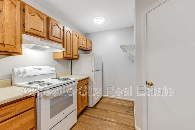 Foto del edificio - 103 Parkway Vista Dr