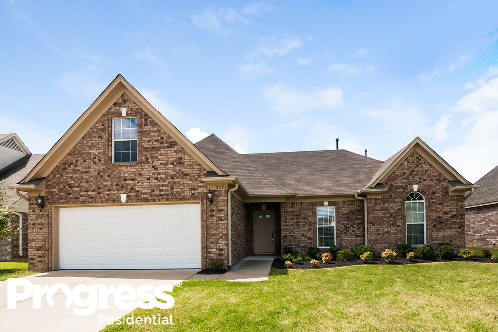 Foto principal - 2571 Blue Ridge Dr