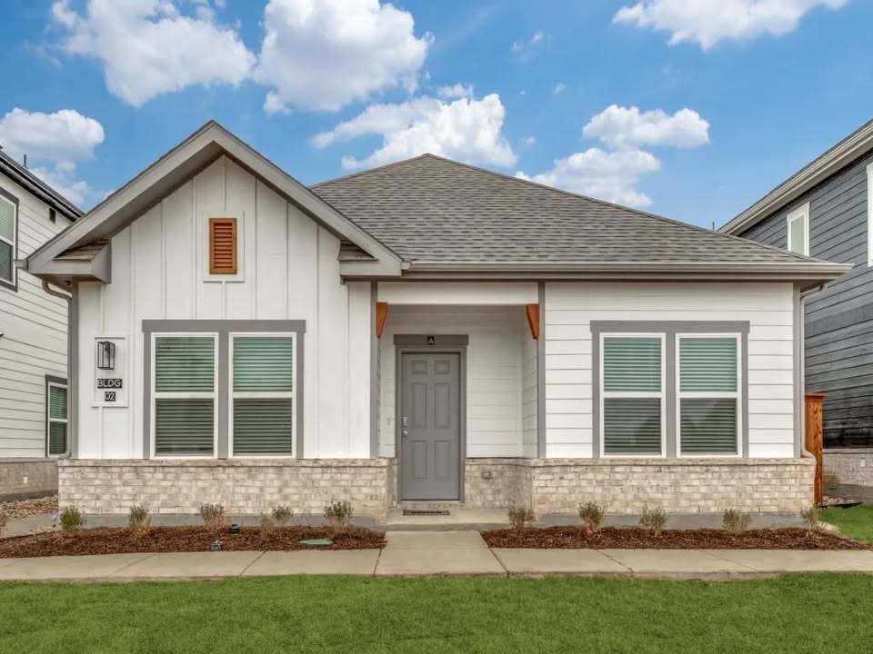 Foto principal - 1340 Co Rd 1106