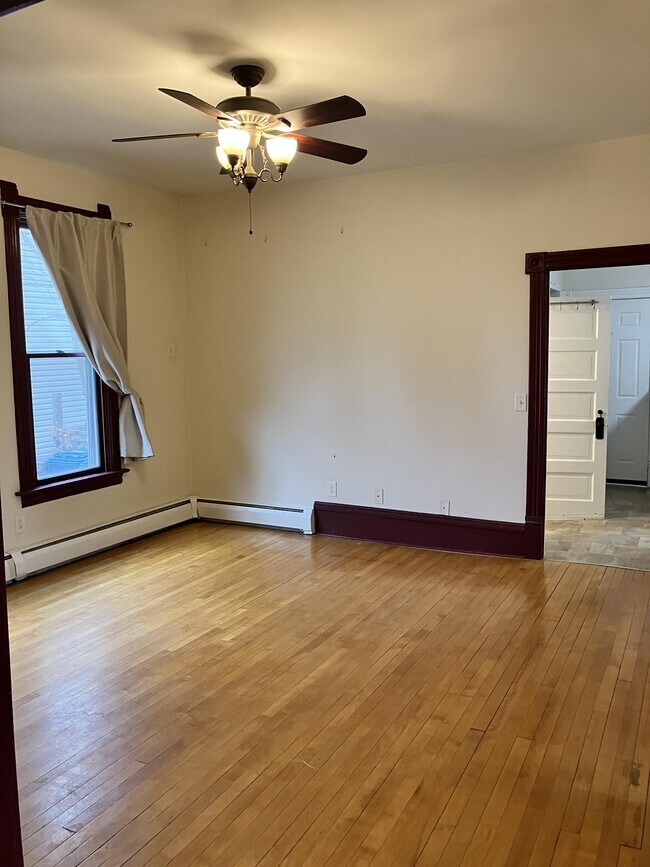 Foto del edificio - 1908 NE Jackson St