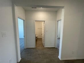 Building Photo - 9695 Caney Trails Rd