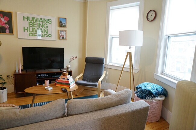 Foto del edificio - 1681 Commonwealth Avenue