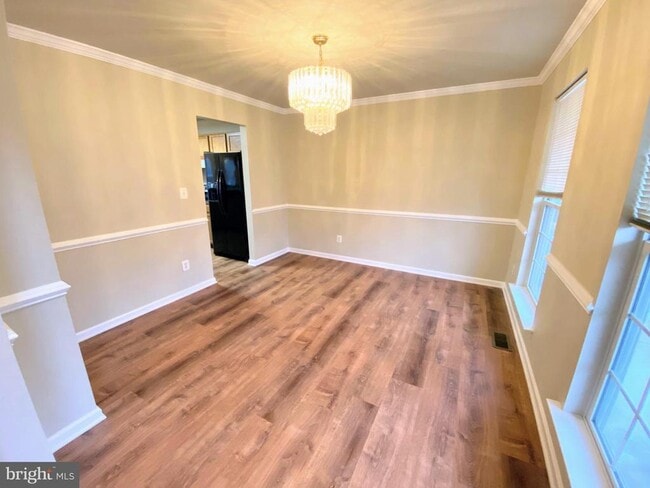 Building Photo - 6002 Bush Ct