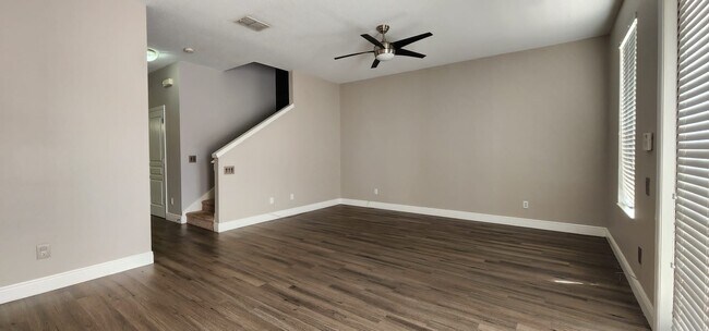 Foto del edificio - 7702 Anselmo Ln