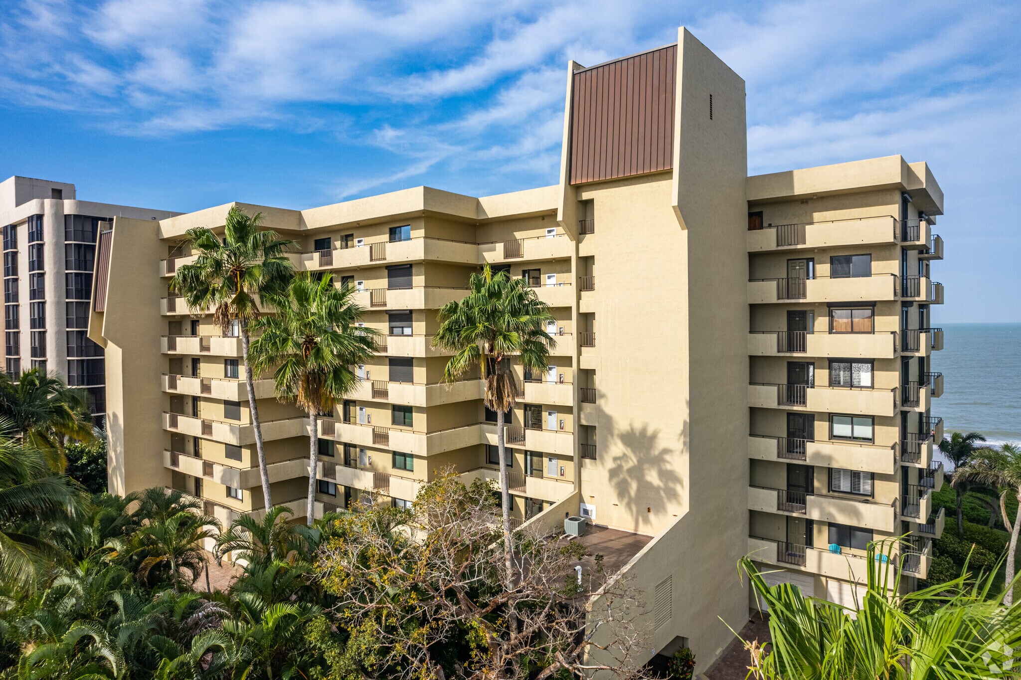 The Villas of Vanderbilt Condos