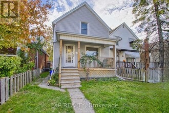 Building Photo - 118 Garside Ave N