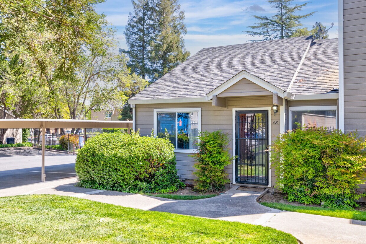 9101 Newhall Dr, Sacramento, CA 95826 Townhome Rentals in Sacramento