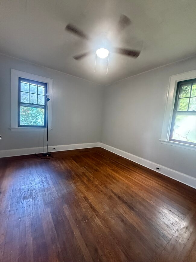 Foto del edificio - 1224 Sliker Ave