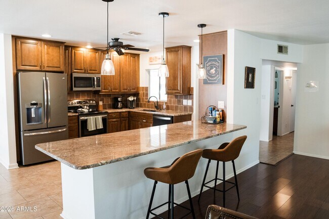Foto del edificio - 4808 N 82nd St