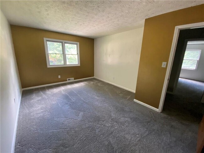 Building Photo - 326 Beechwood Ct