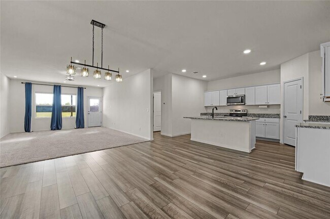 Building Photo - 305 Redfish Ln