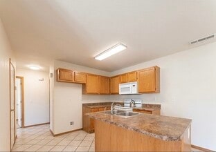 Building Photo - 1705 S 11th St